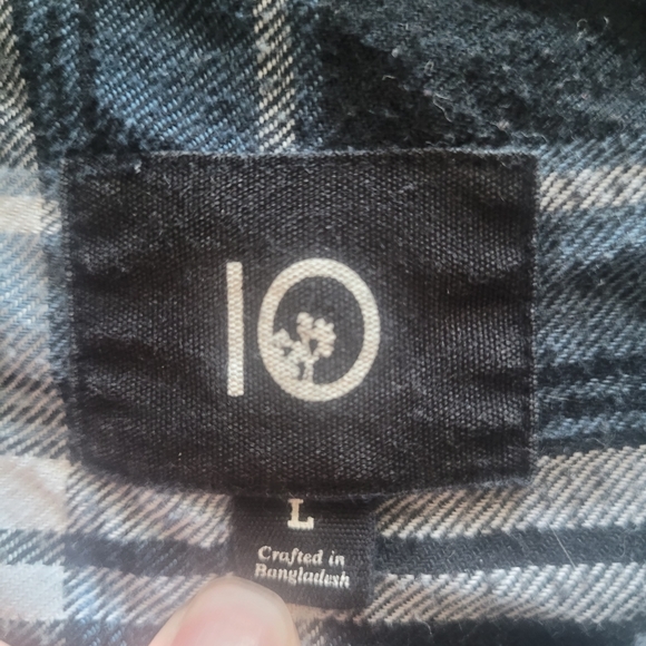 10tree Men's Plaid Button Down Shirt Size Large Gorpcore - Picture 3 of 7